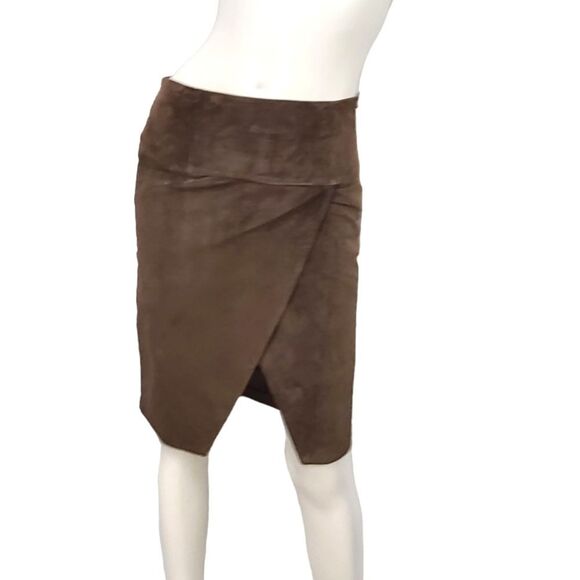 Danier Brown Suede Skirt size 4 - Picture 2 of 9